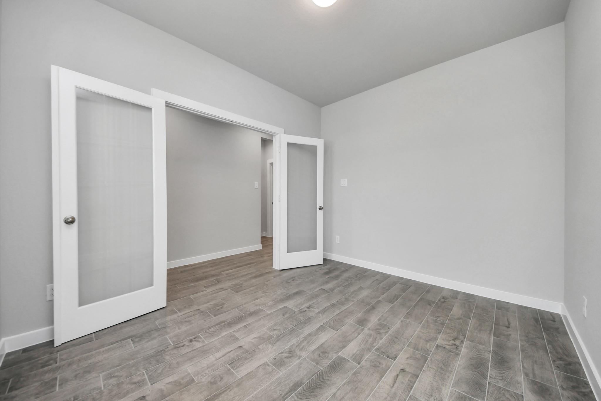 352 Ice Shore Trail