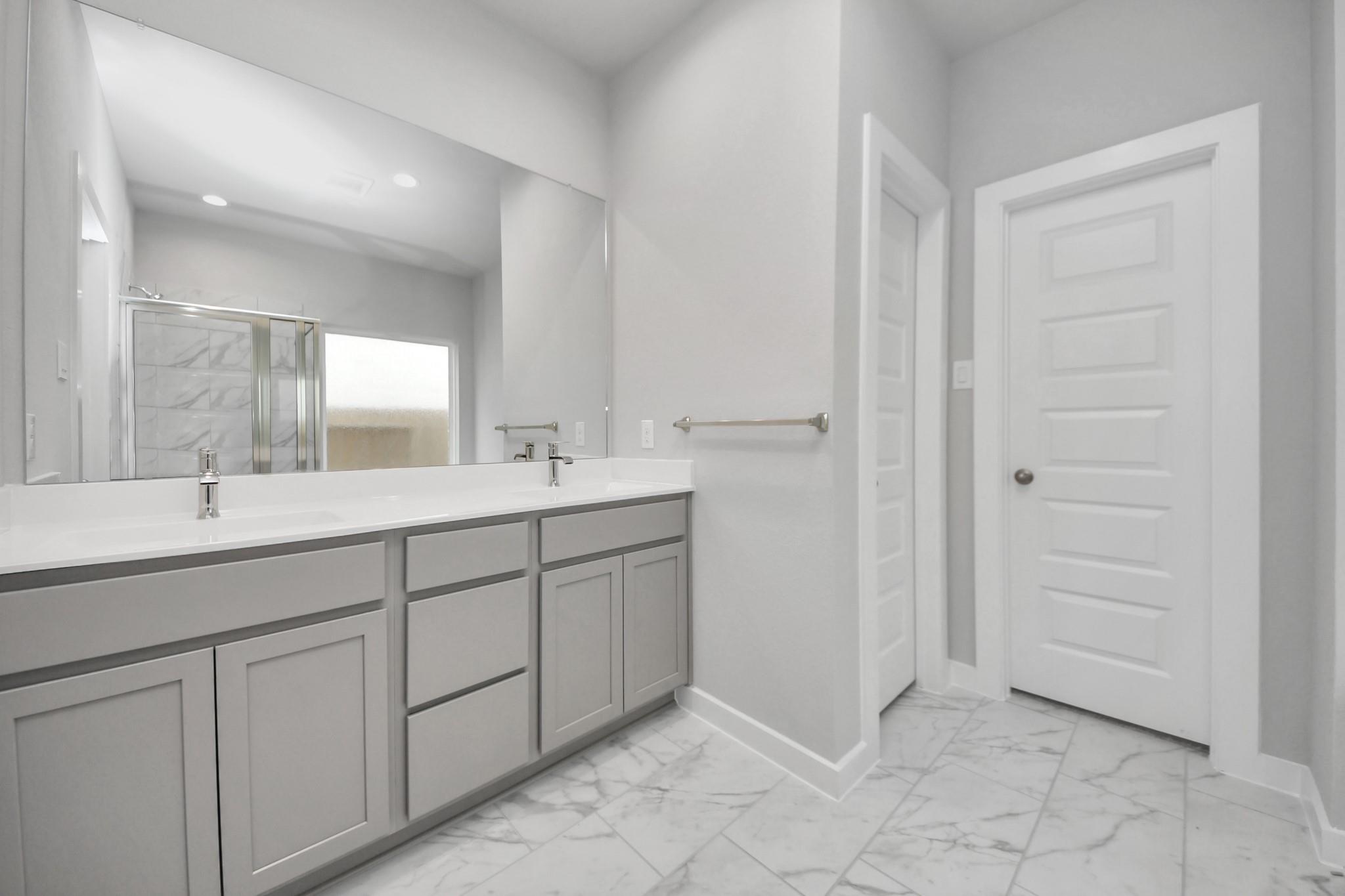 352 Ice Shore Trail