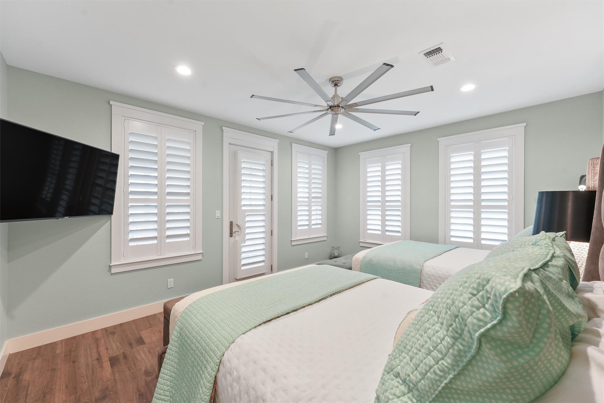 11418 Starfish Lane