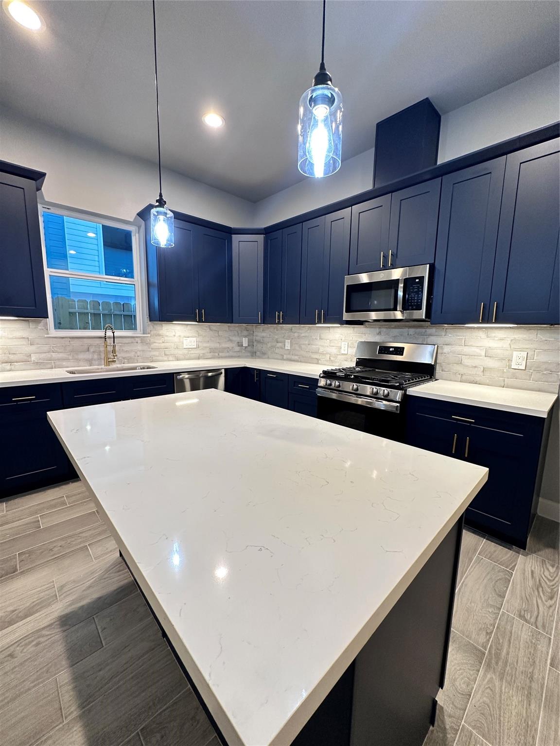 1050 Marjorie Street