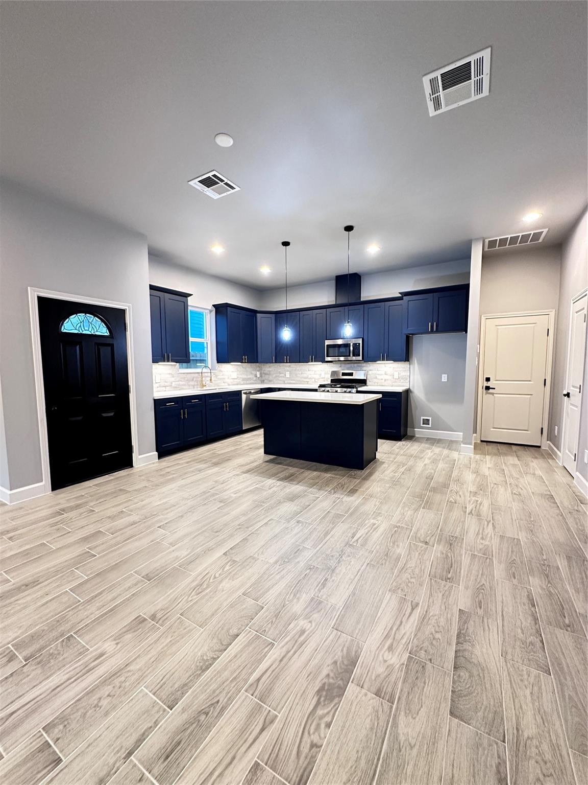 1050 Marjorie Street