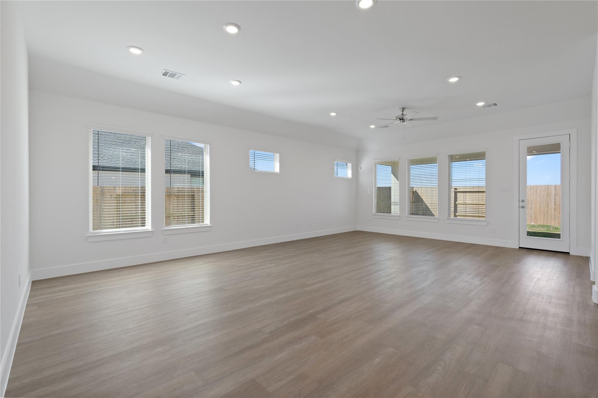 1524 Apache Heights Drive