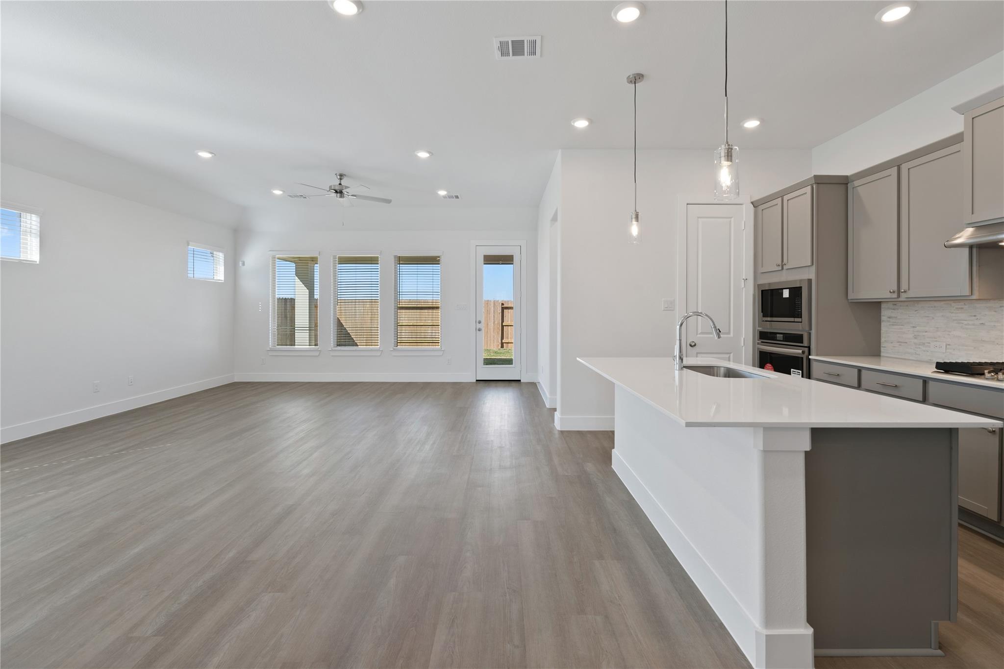 1524 Apache Heights Drive