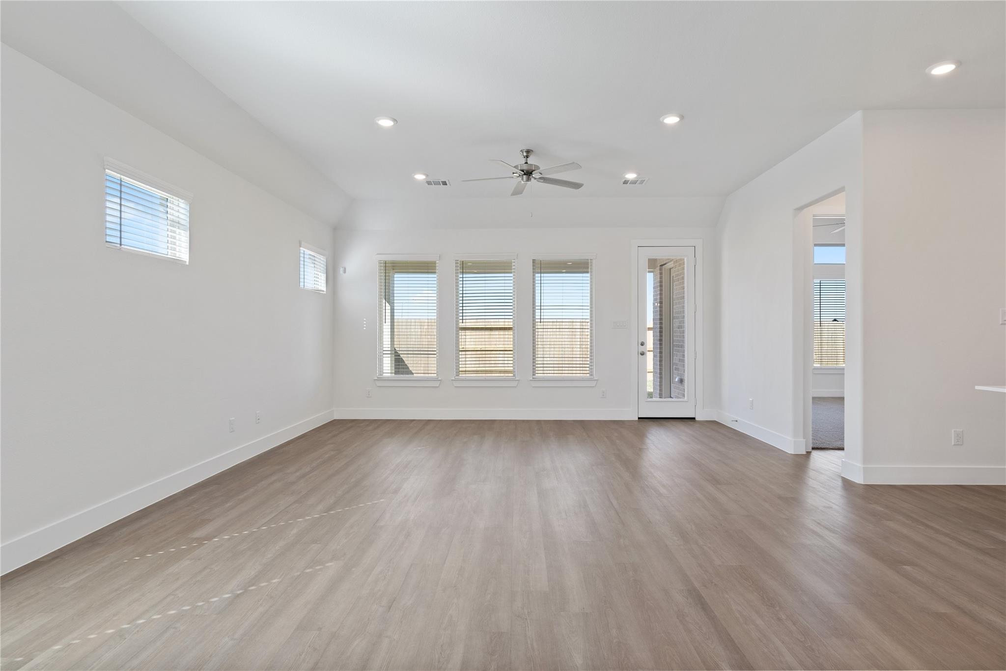 1524 Apache Heights Drive