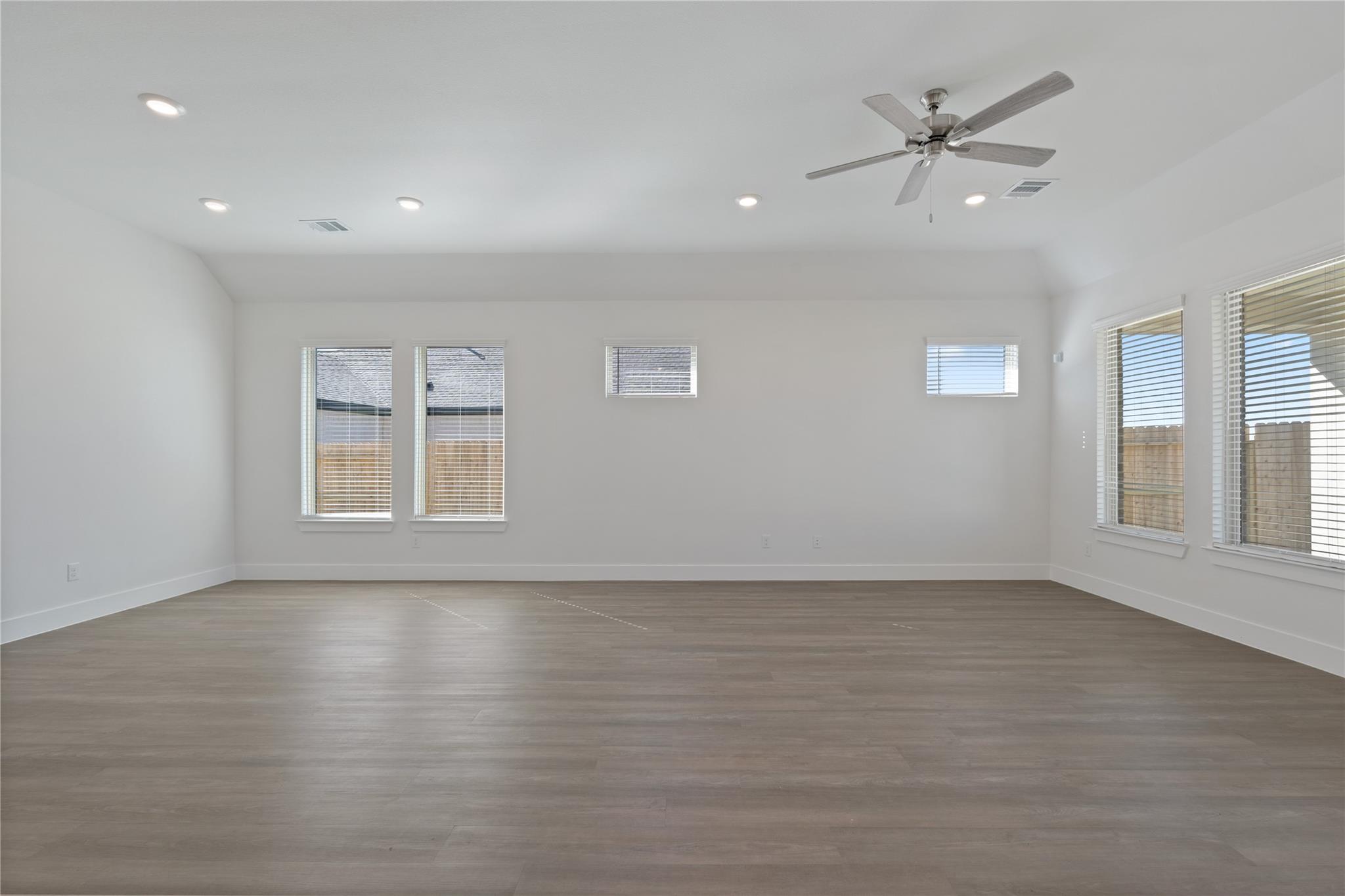 1524 Apache Heights Drive
