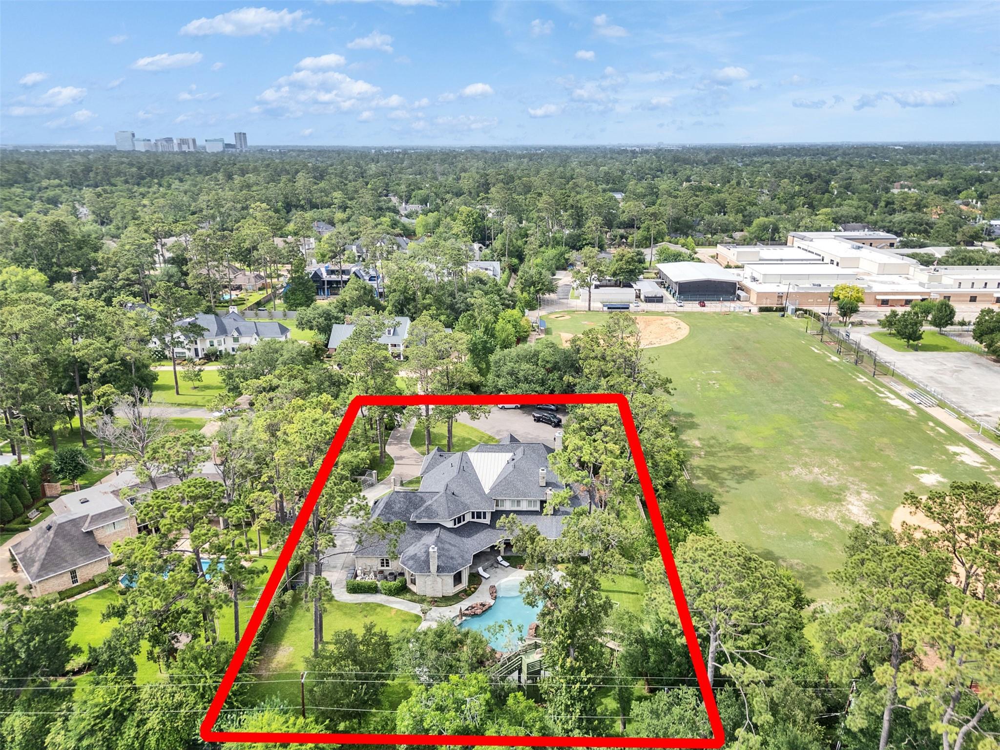 11527 Green Oaks Drive
