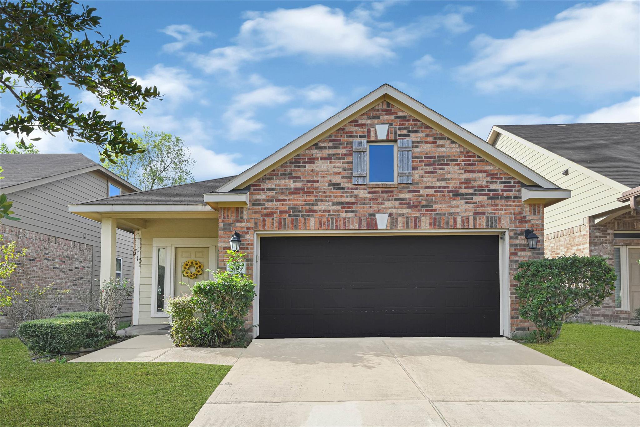 9414 Savannah Holly Drive