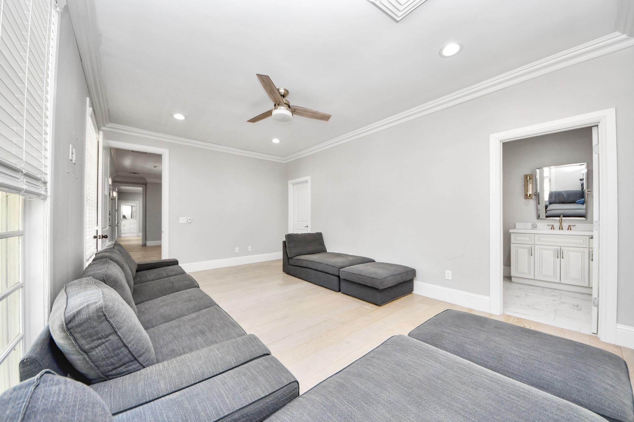 17022 Northgate Forest Drive