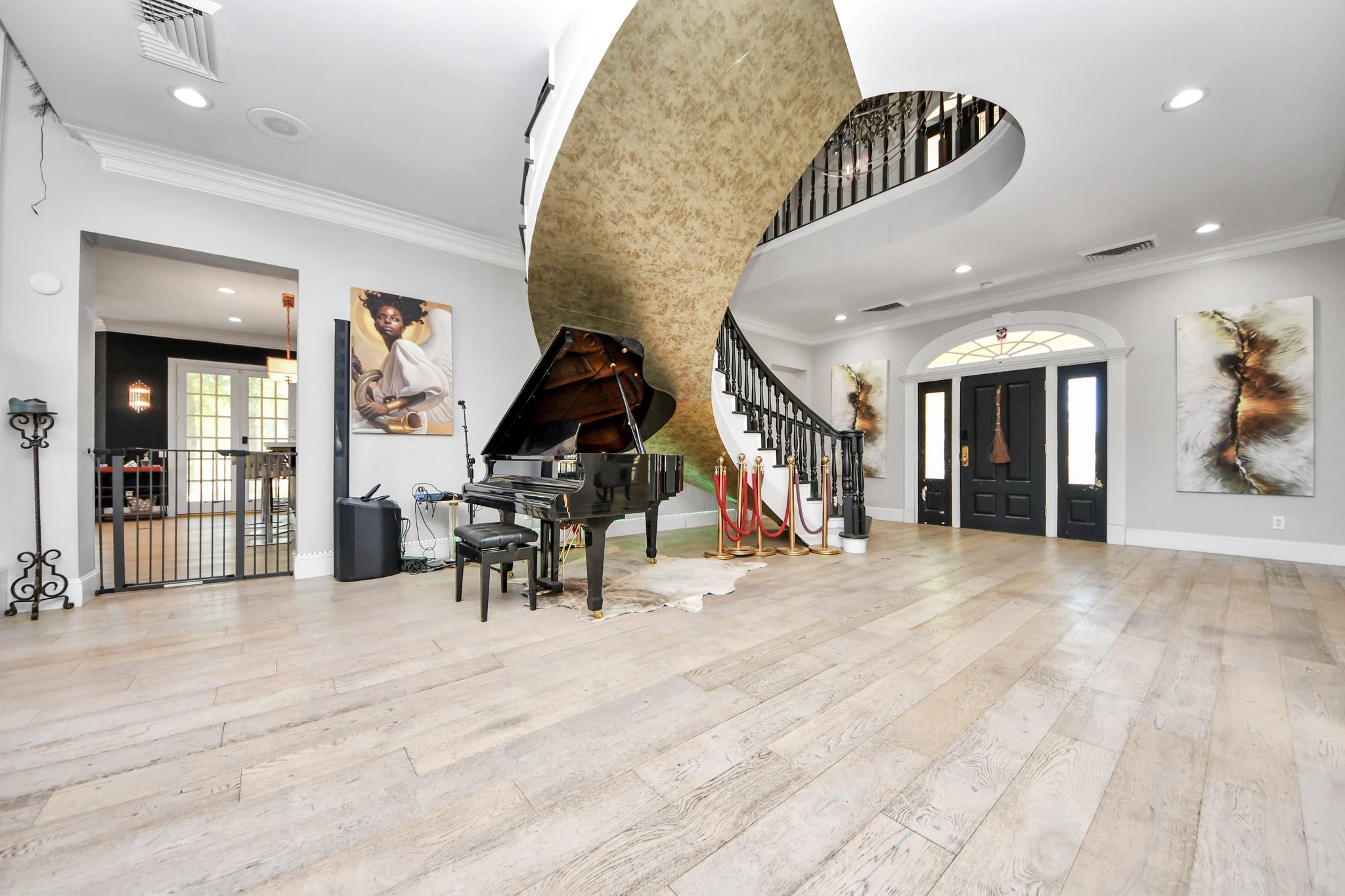 17022 Northgate Forest Drive