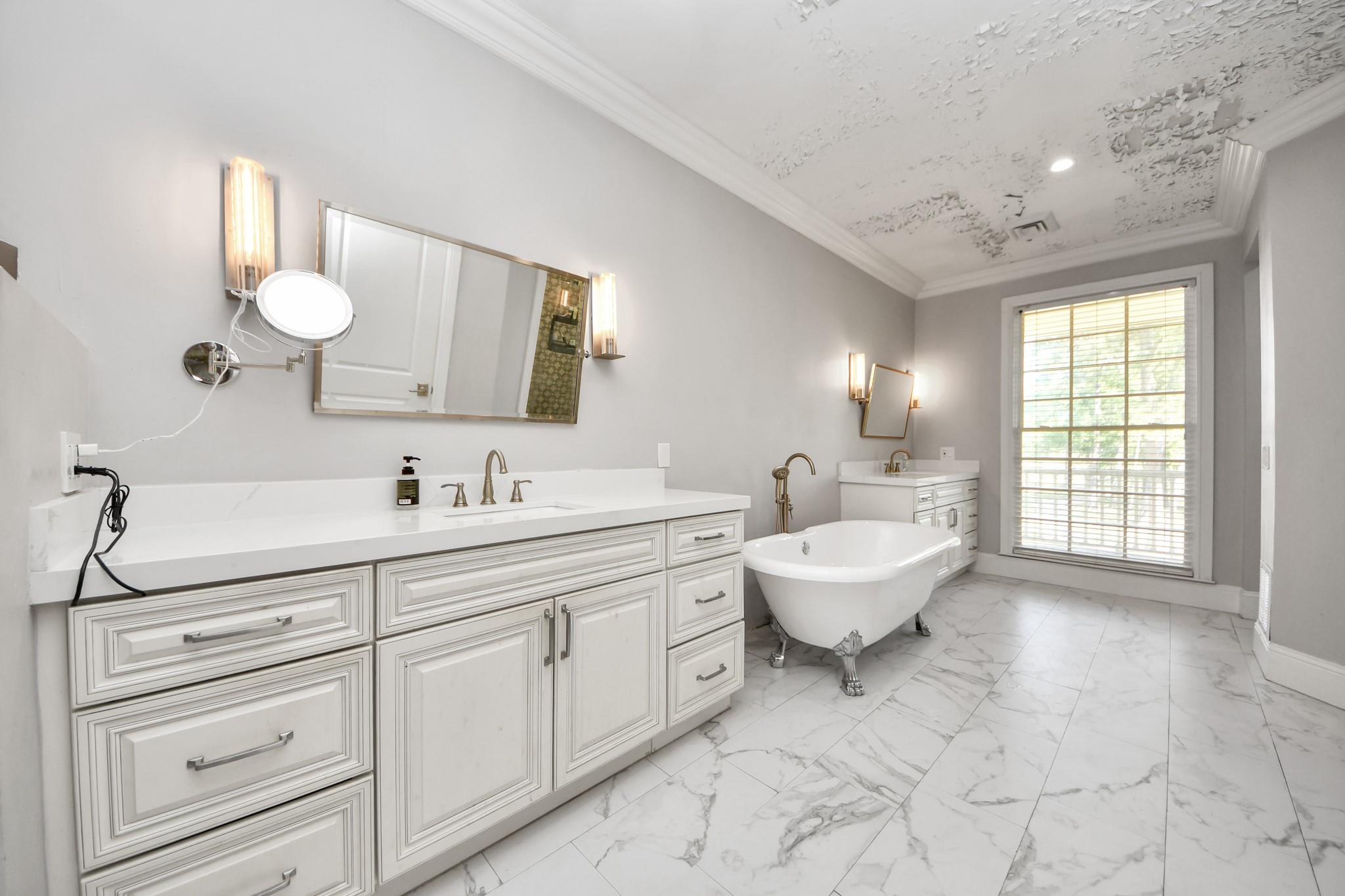 17022 Northgate Forest Drive