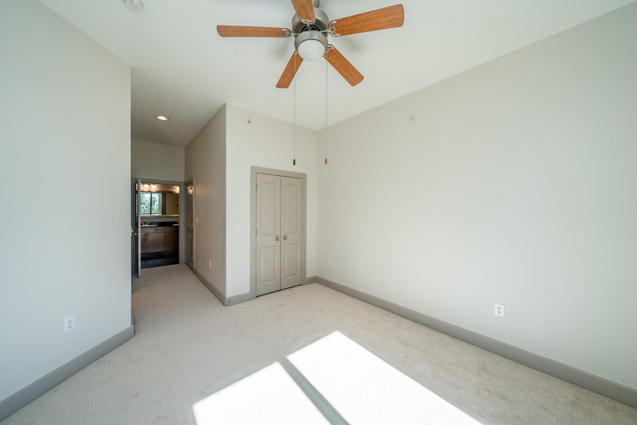 1901 Post Oak Boulevard # 4105