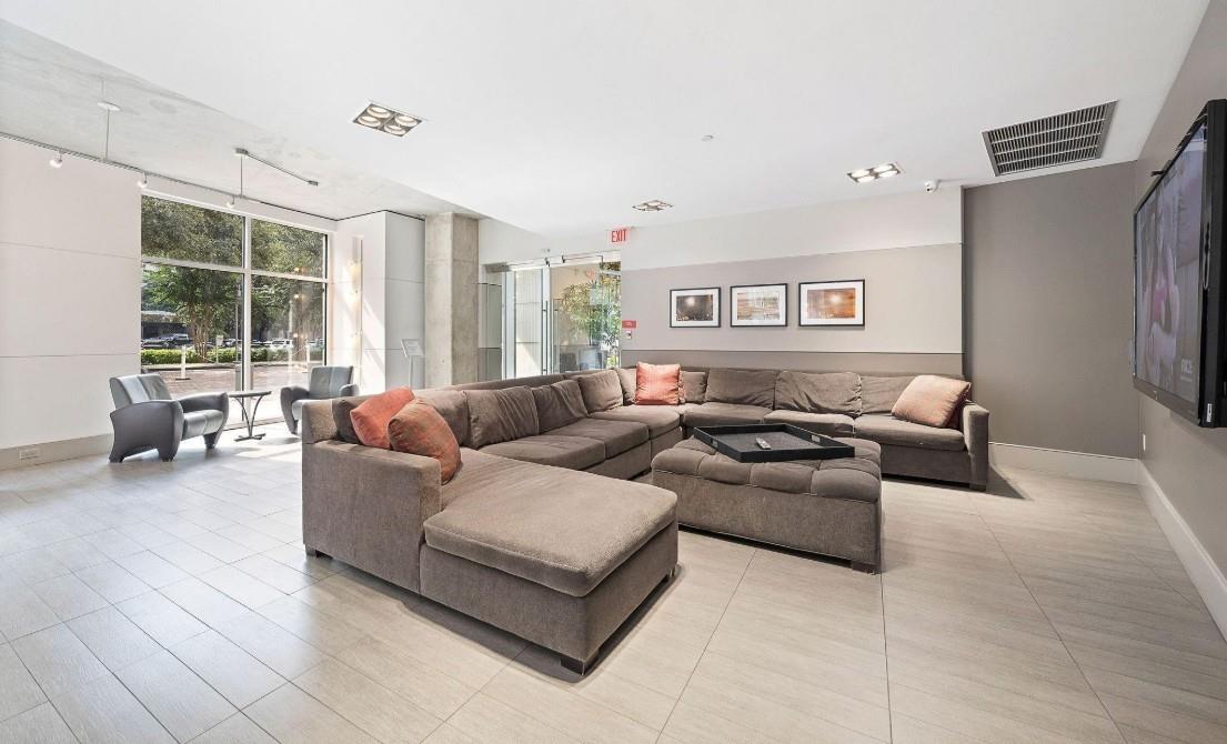 1901 Post Oak Boulevard # 4105