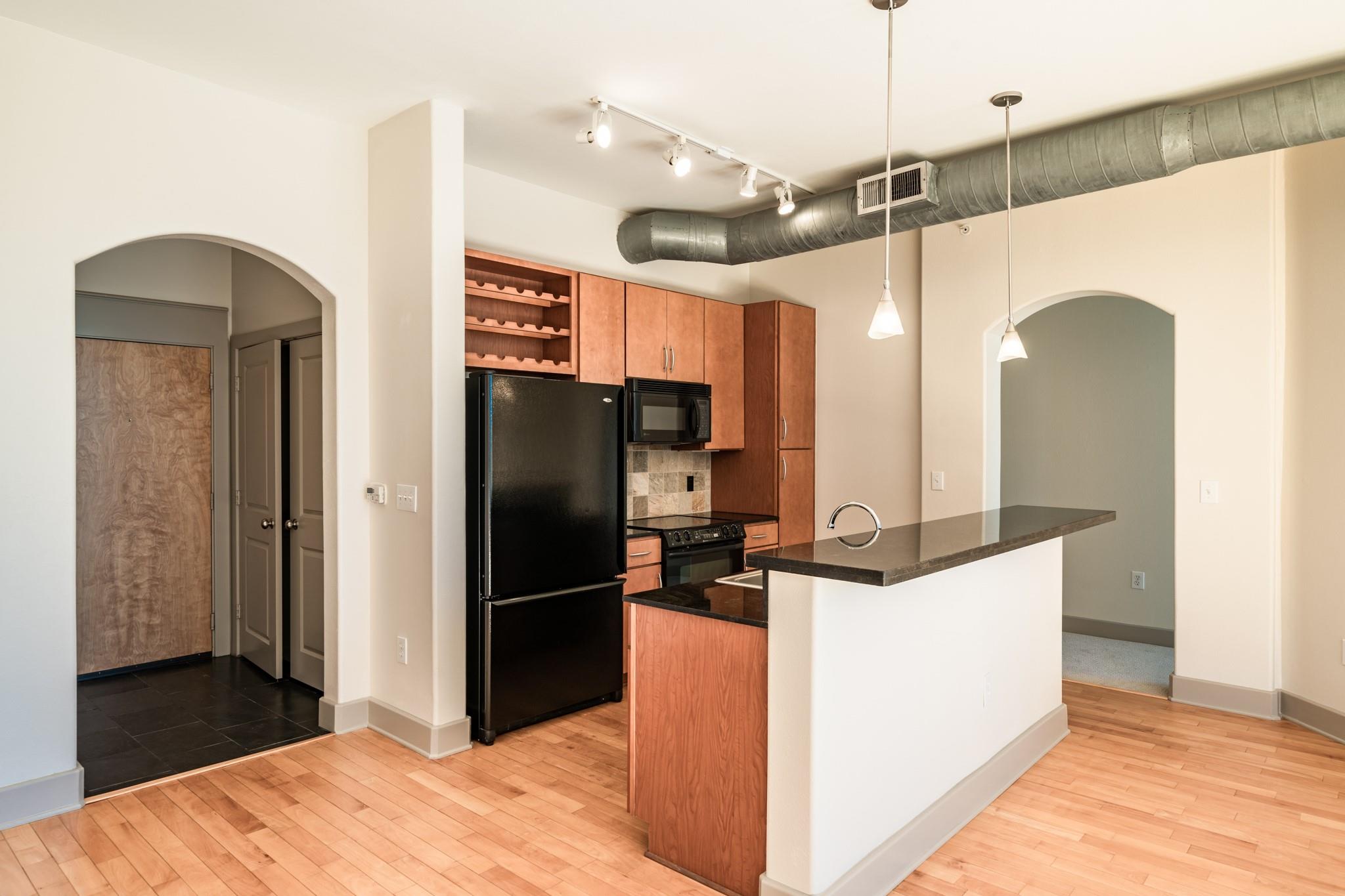 1901 Post Oak Boulevard # 4105