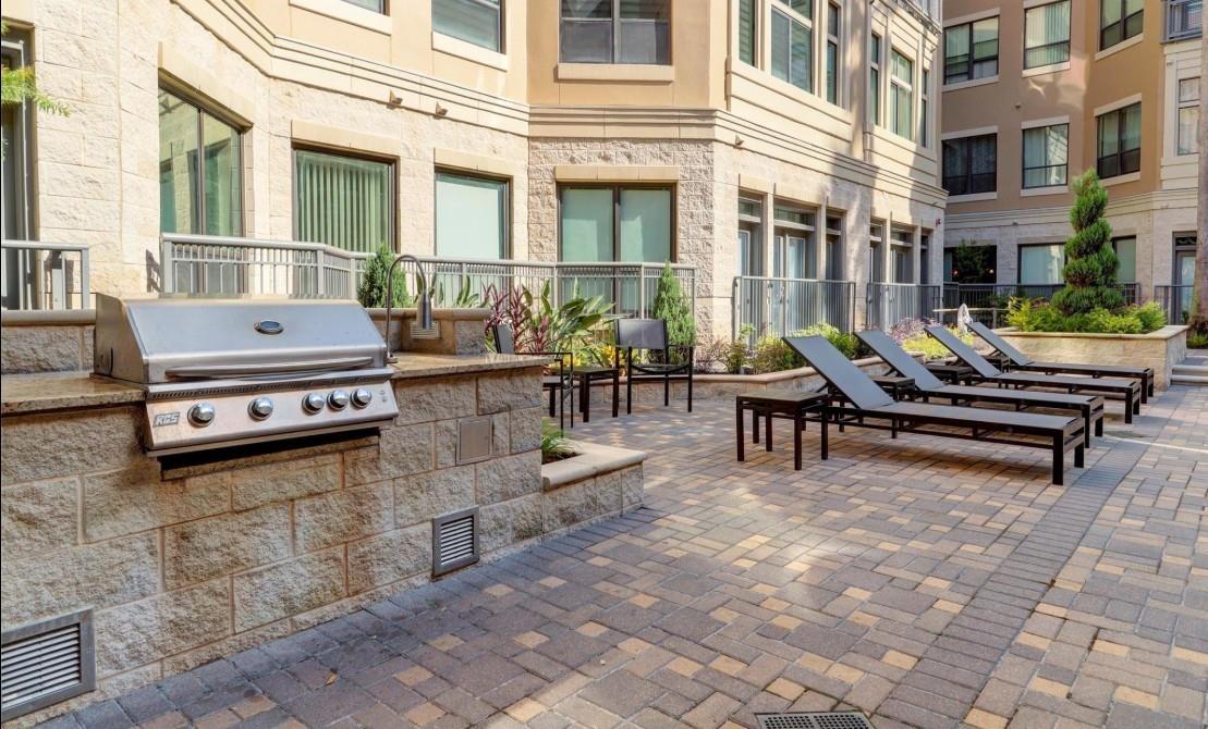 1901 Post Oak Boulevard # 4105