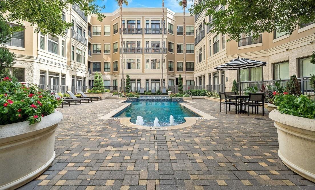 1901 Post Oak Boulevard # 4105
