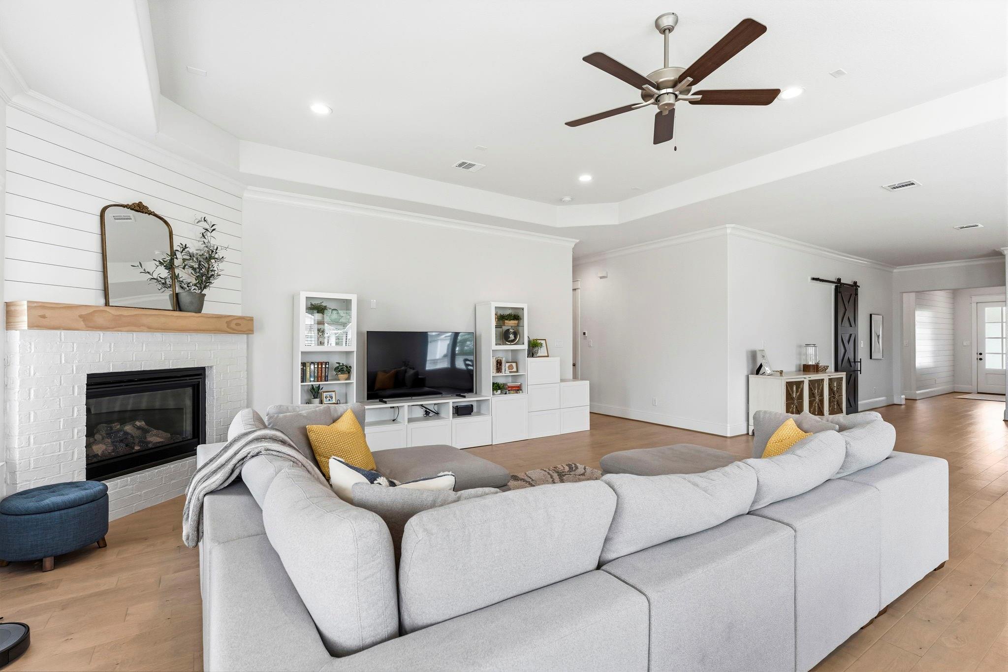 2368 Goldenglade Drive