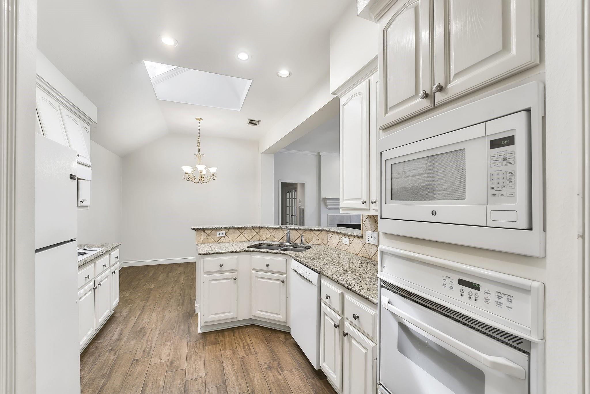 30 Vista Cove Circle