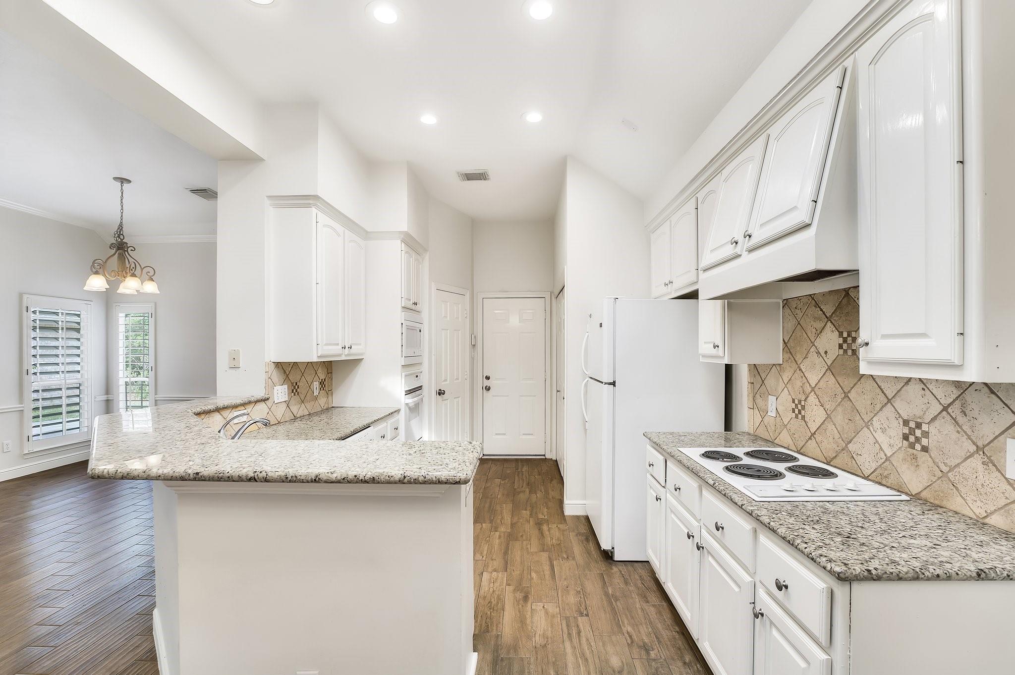 30 Vista Cove Circle
