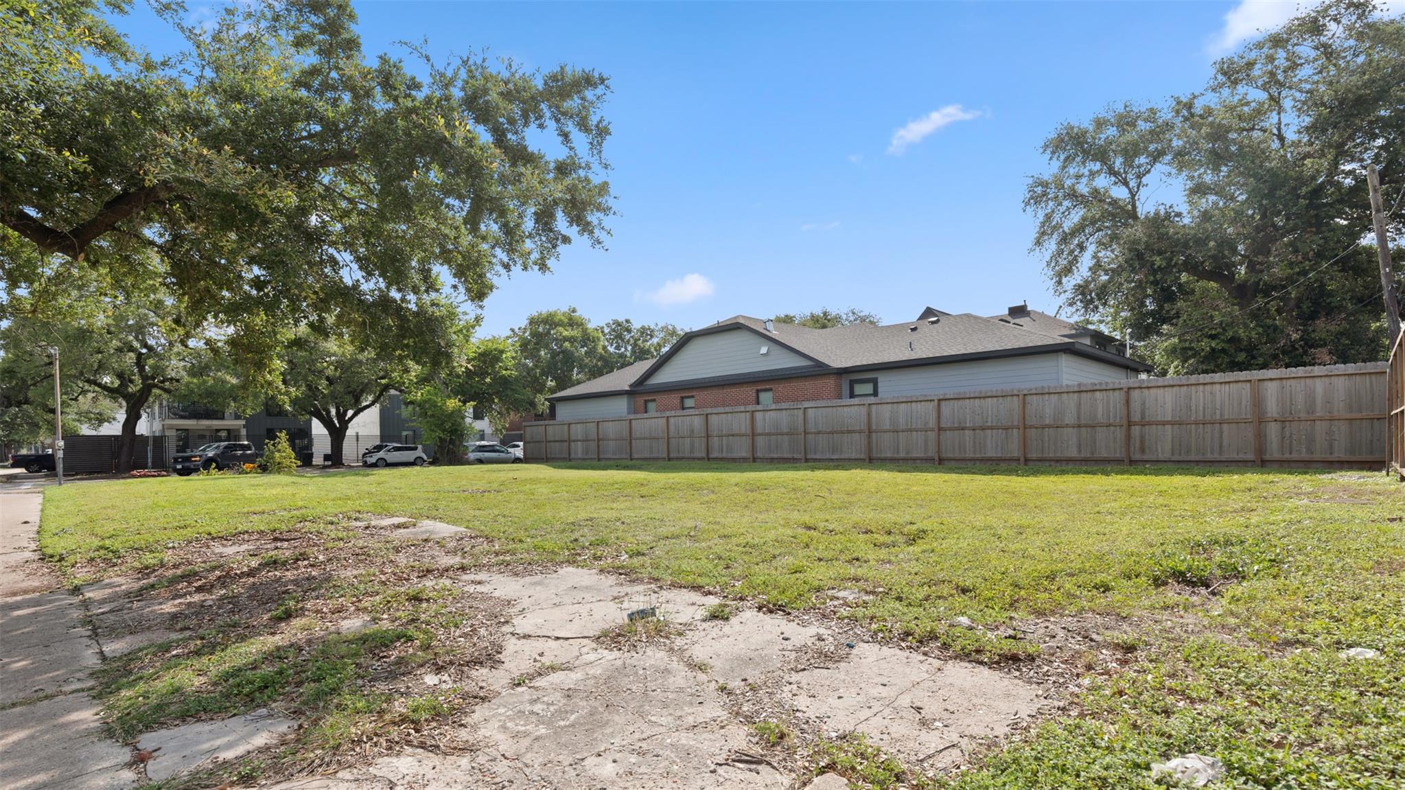 2402 Cleburne Street