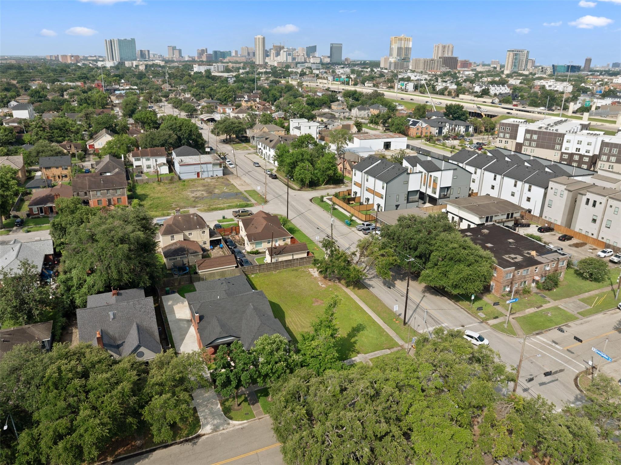 2402 Cleburne Street