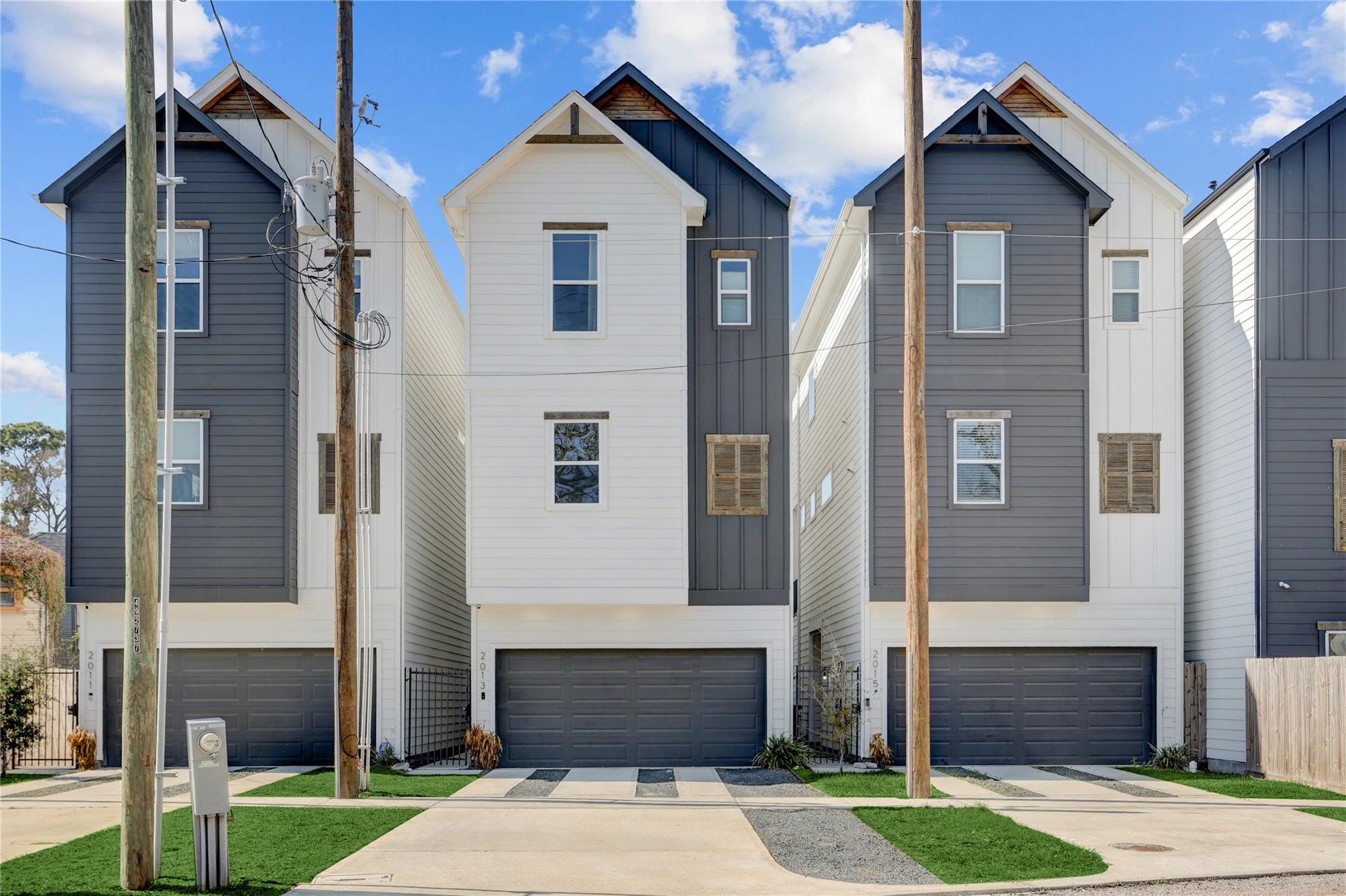 2013 Cochran Street