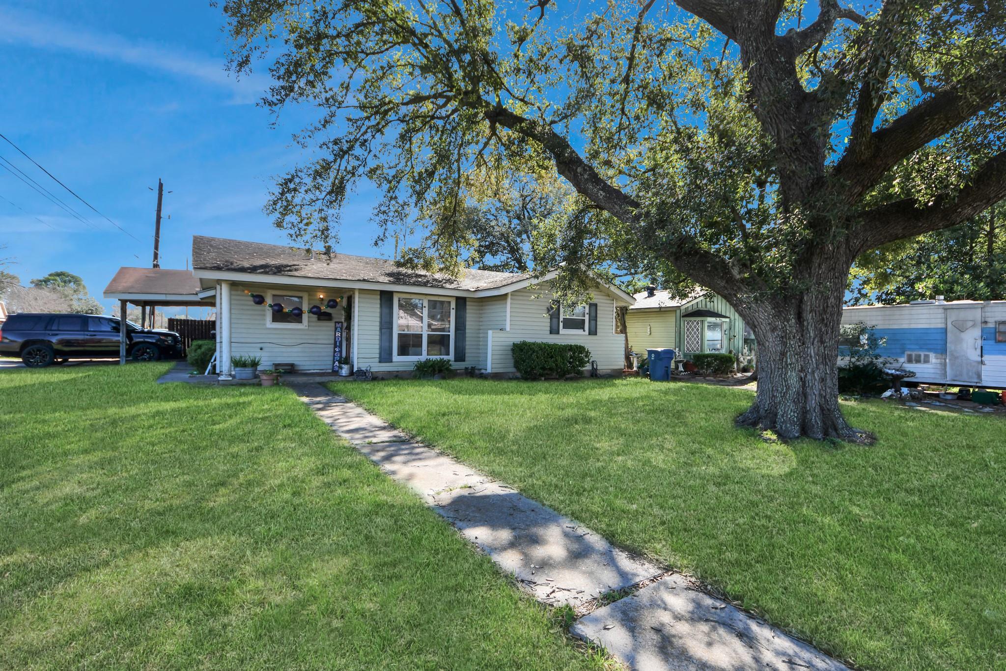 415 Halkies Road