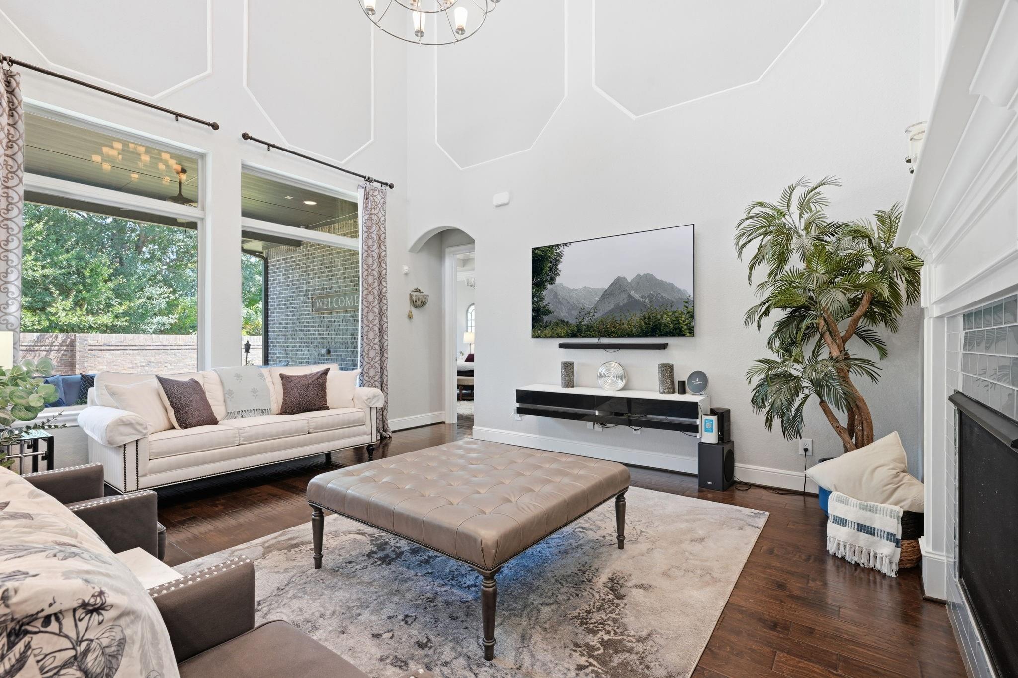 4043 Woodland Meadow Drive