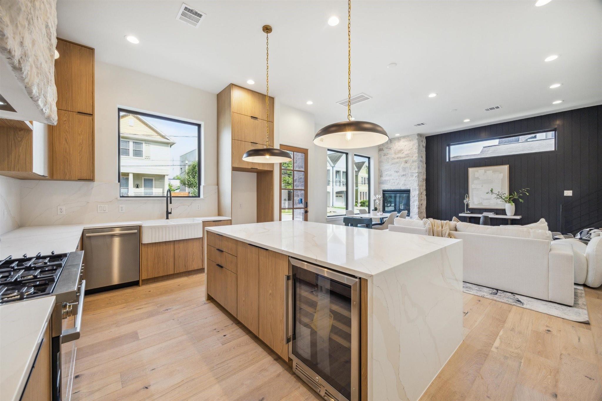 829 Alexander Street