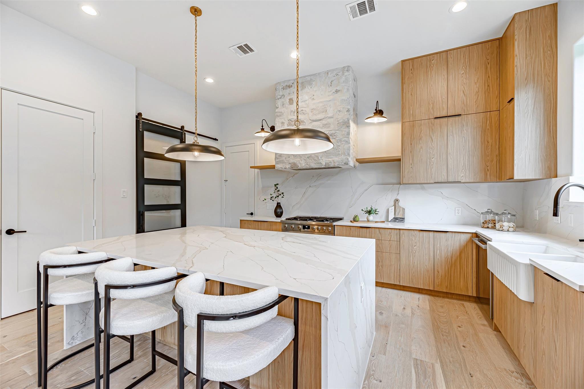 829 Alexander Street