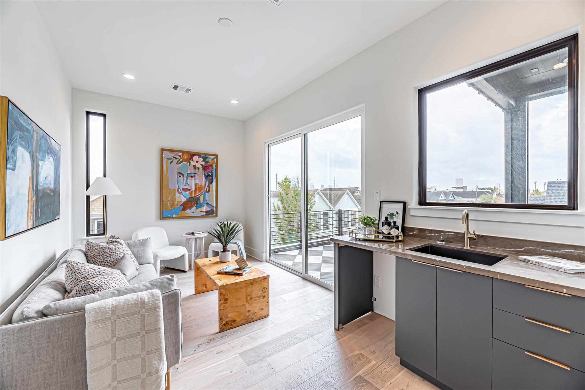 829 Alexander Street