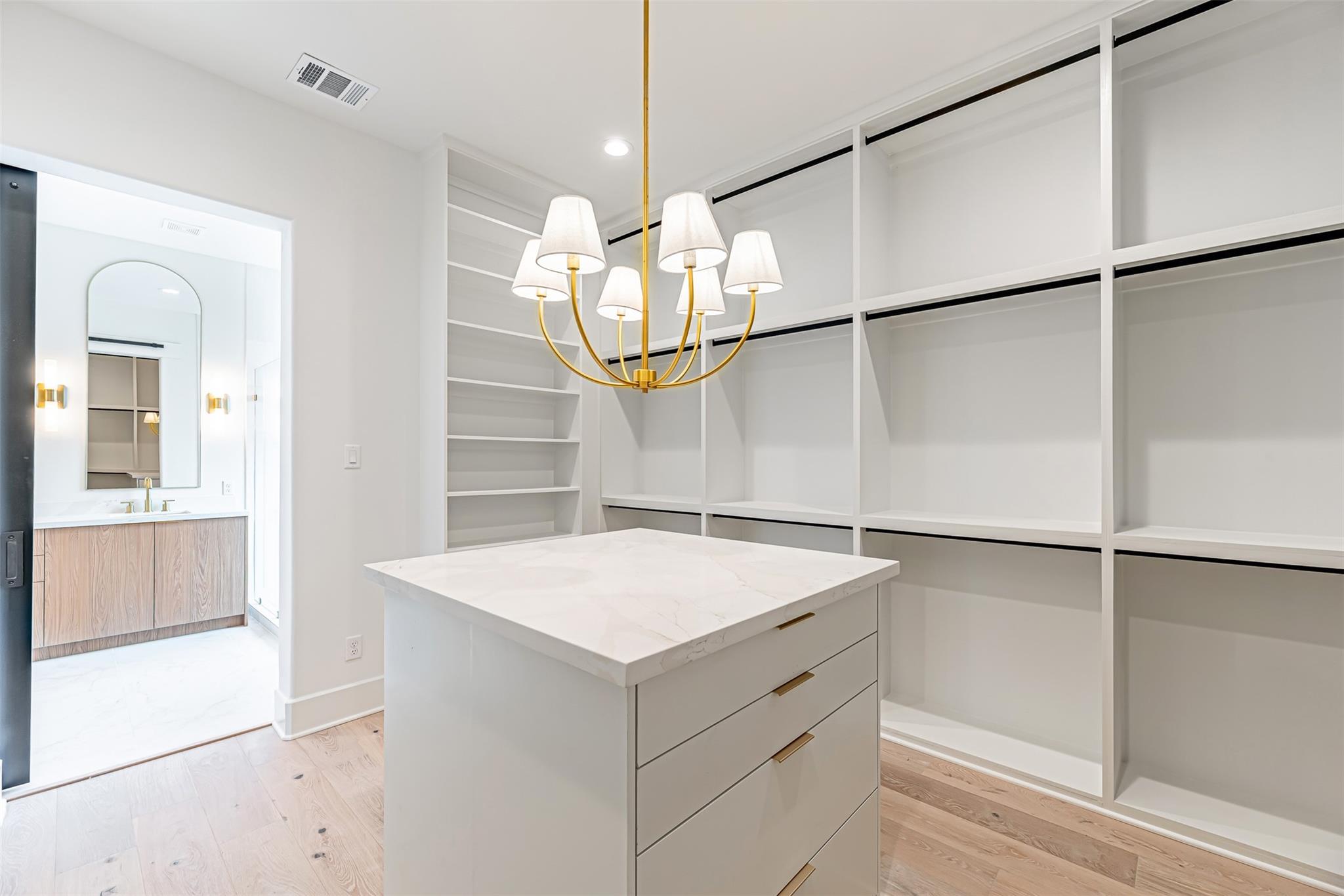 829 Alexander Street