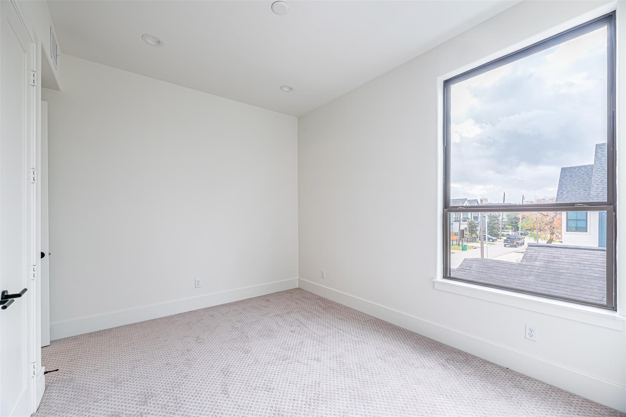 829 Alexander Street