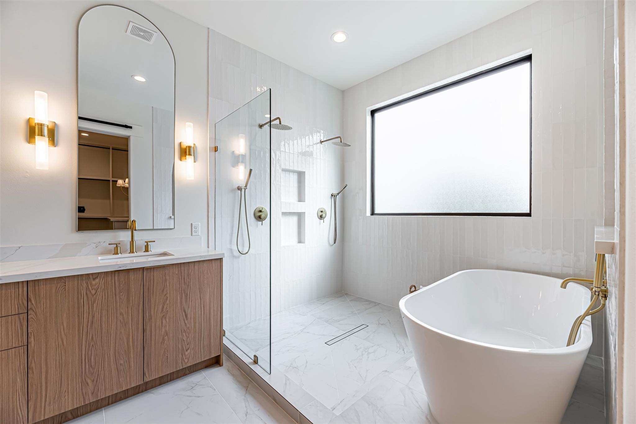 829 Alexander Street