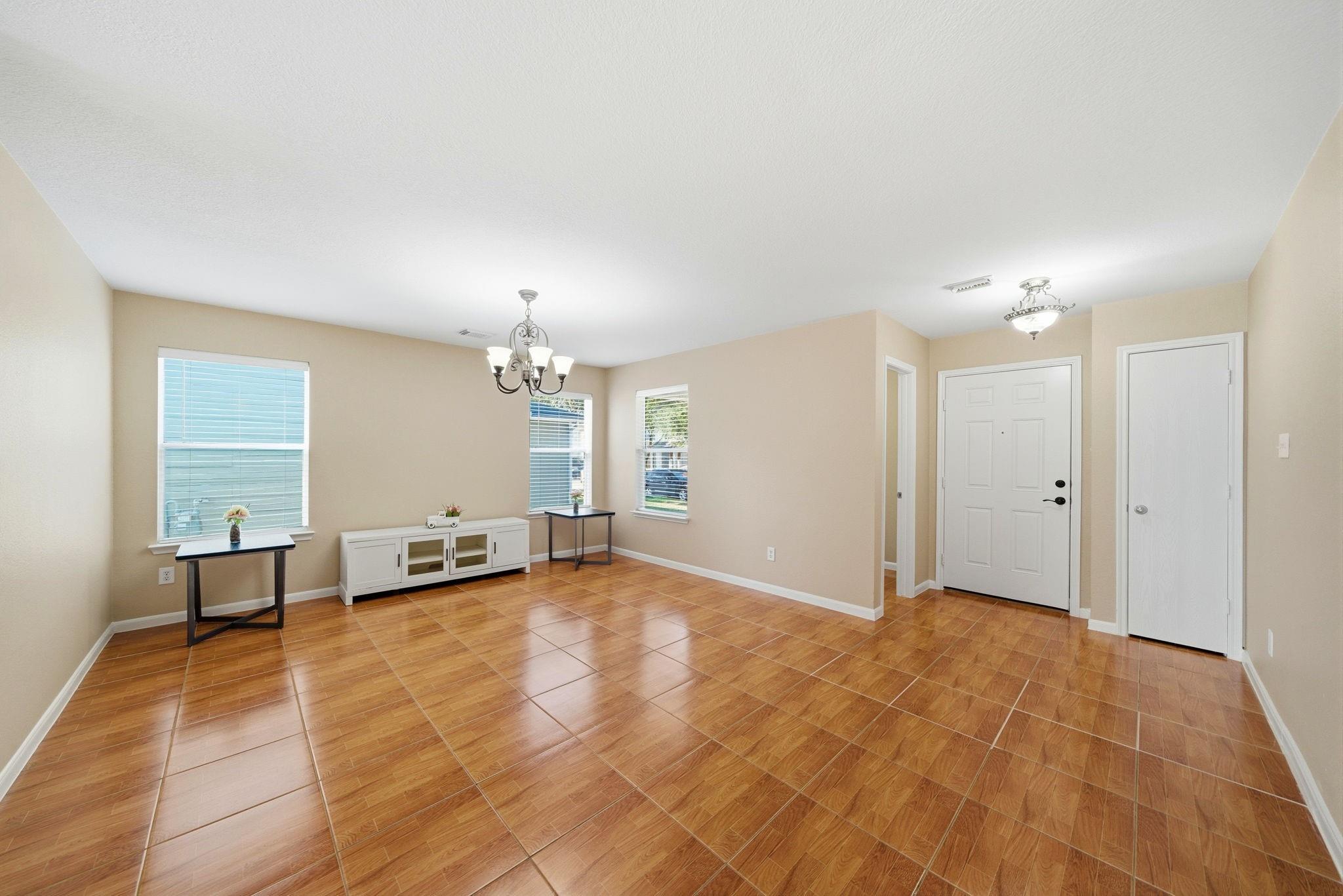 10038 Victoria Chase Lane