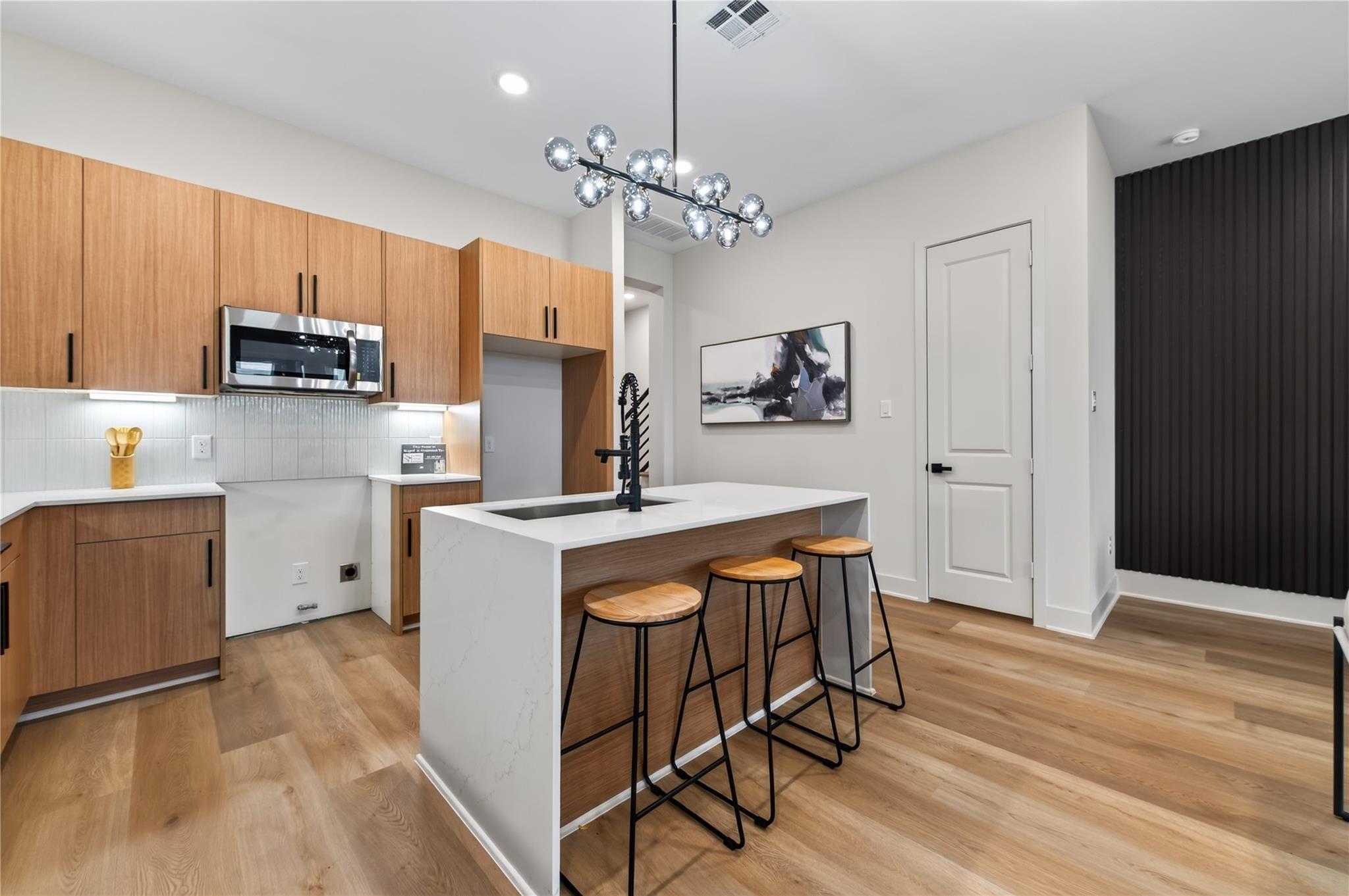 14101 Bridgeport