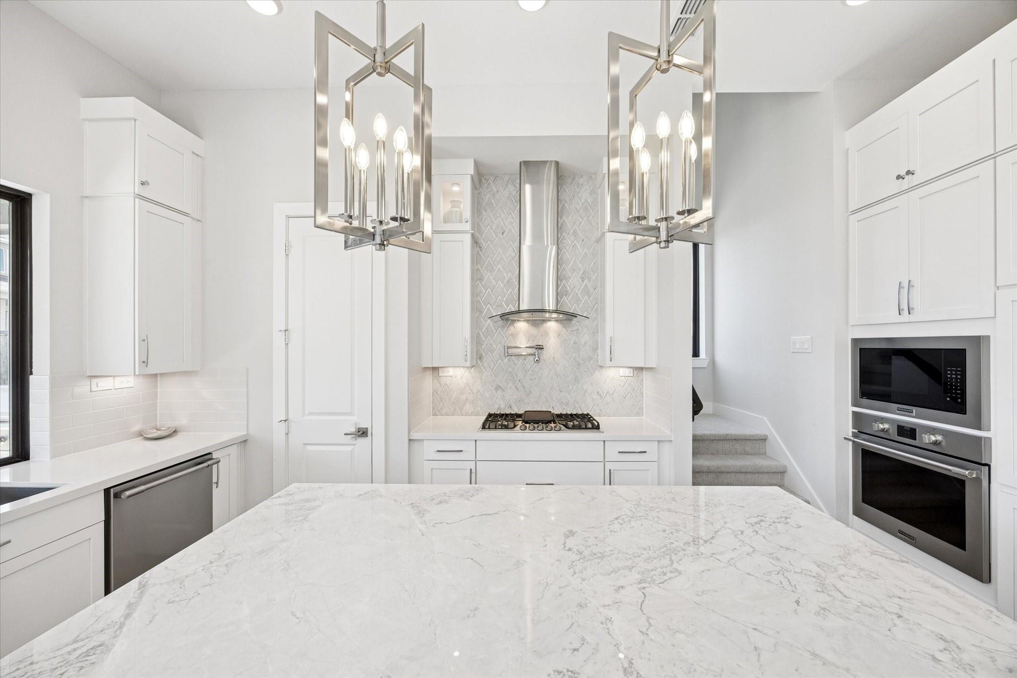 21507 Flowerhead Way