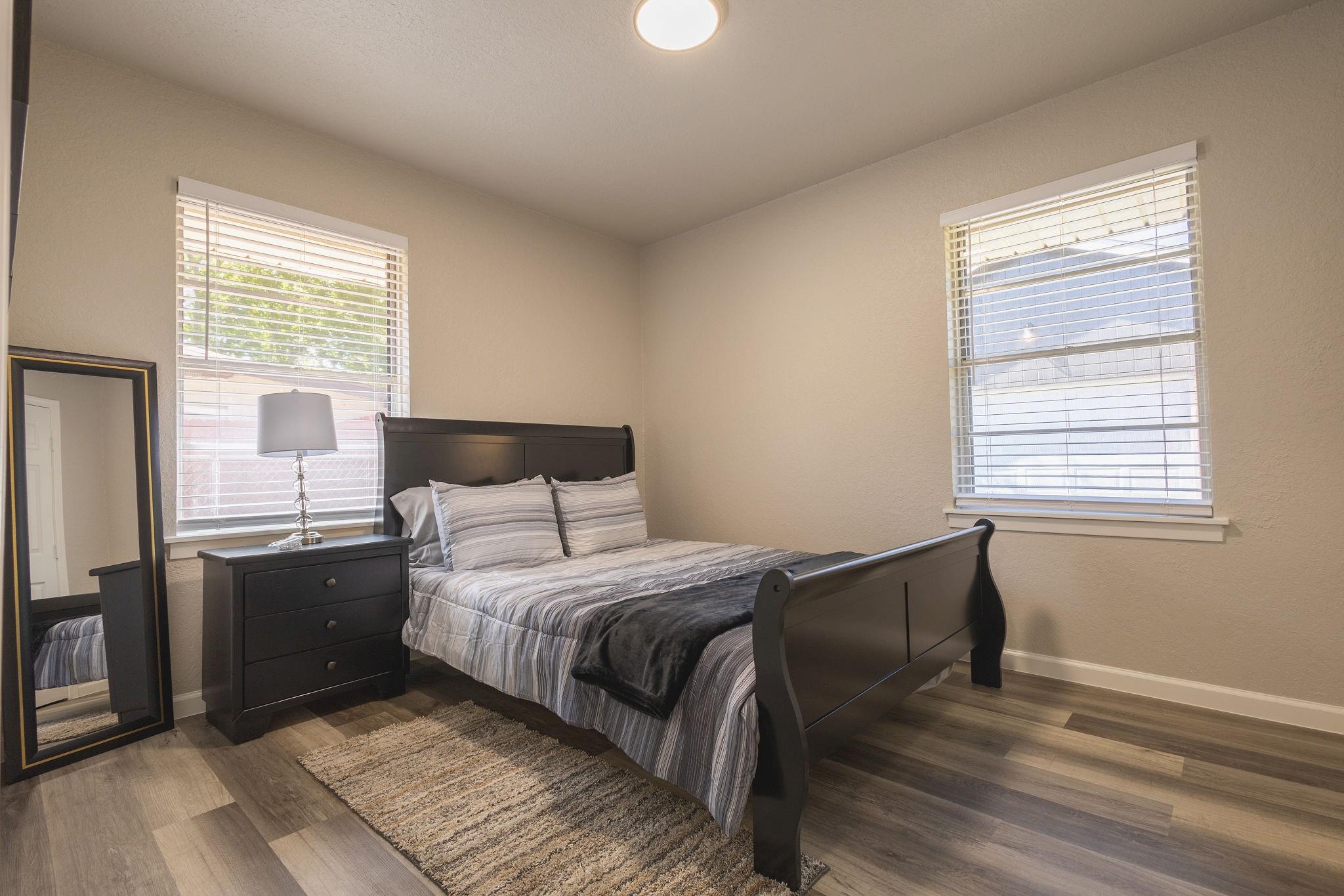 106 Mimosa St