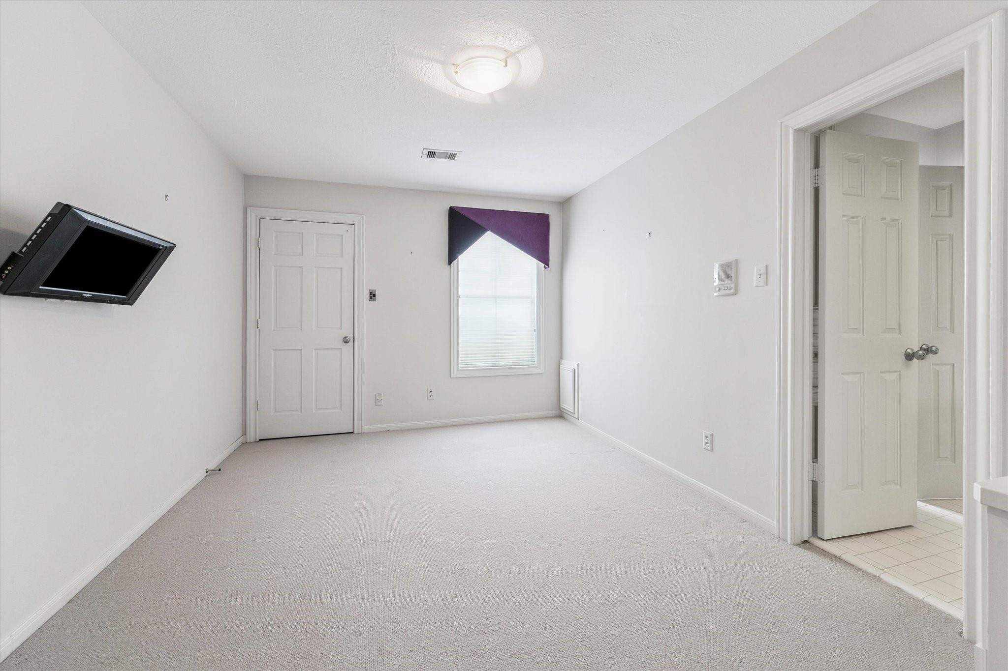 1815 Potomac Drive # C