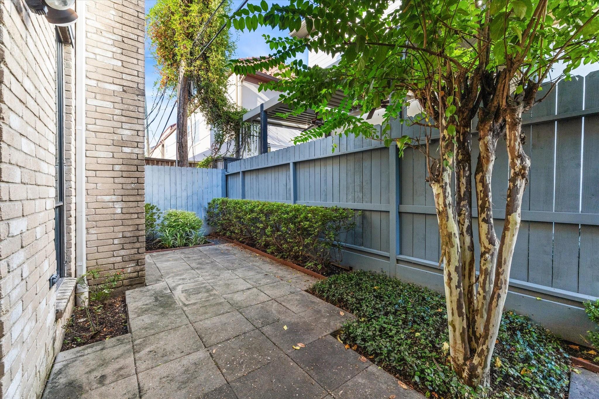 1815 Potomac Drive # C