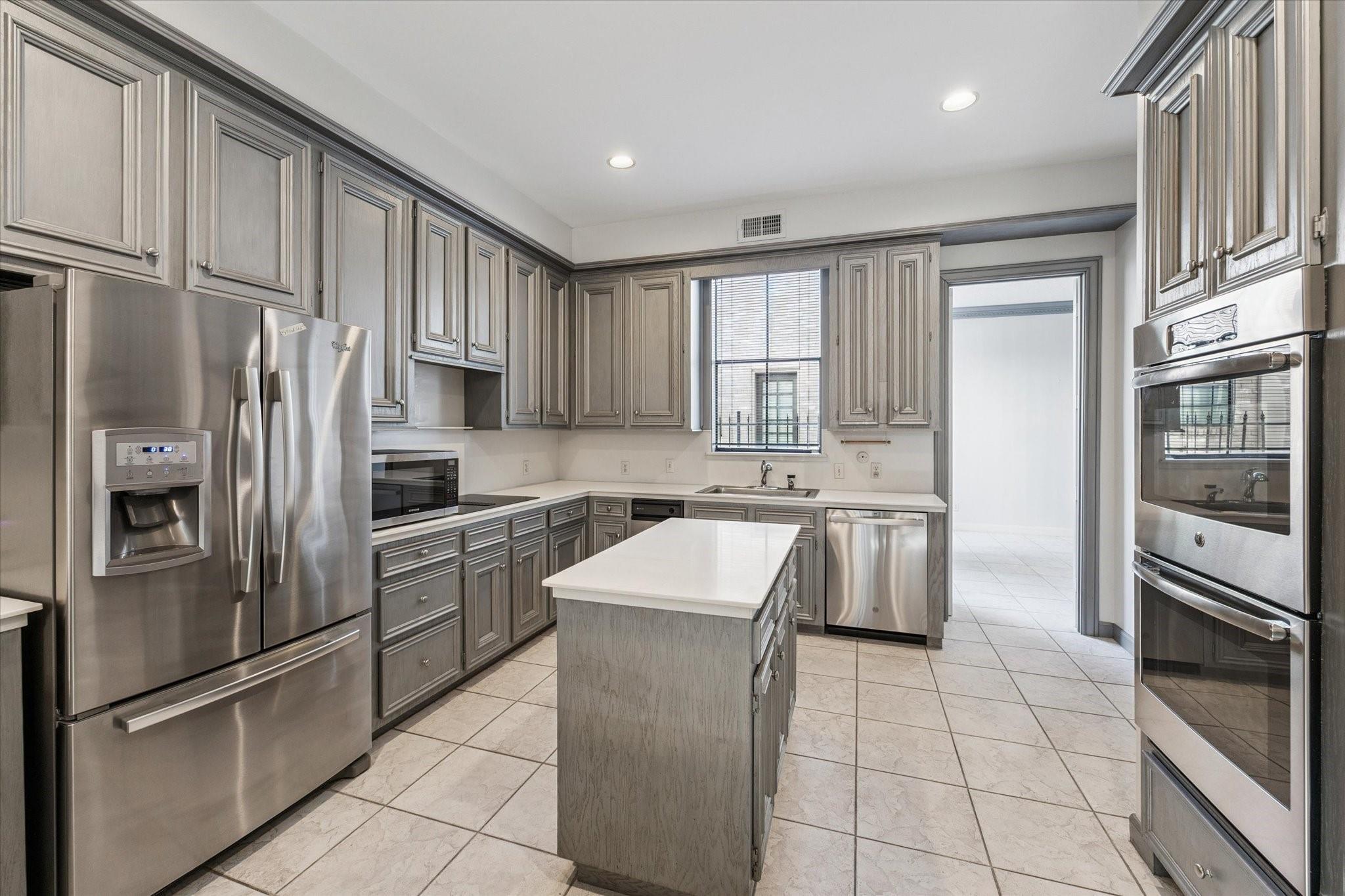 1815 Potomac Drive # C