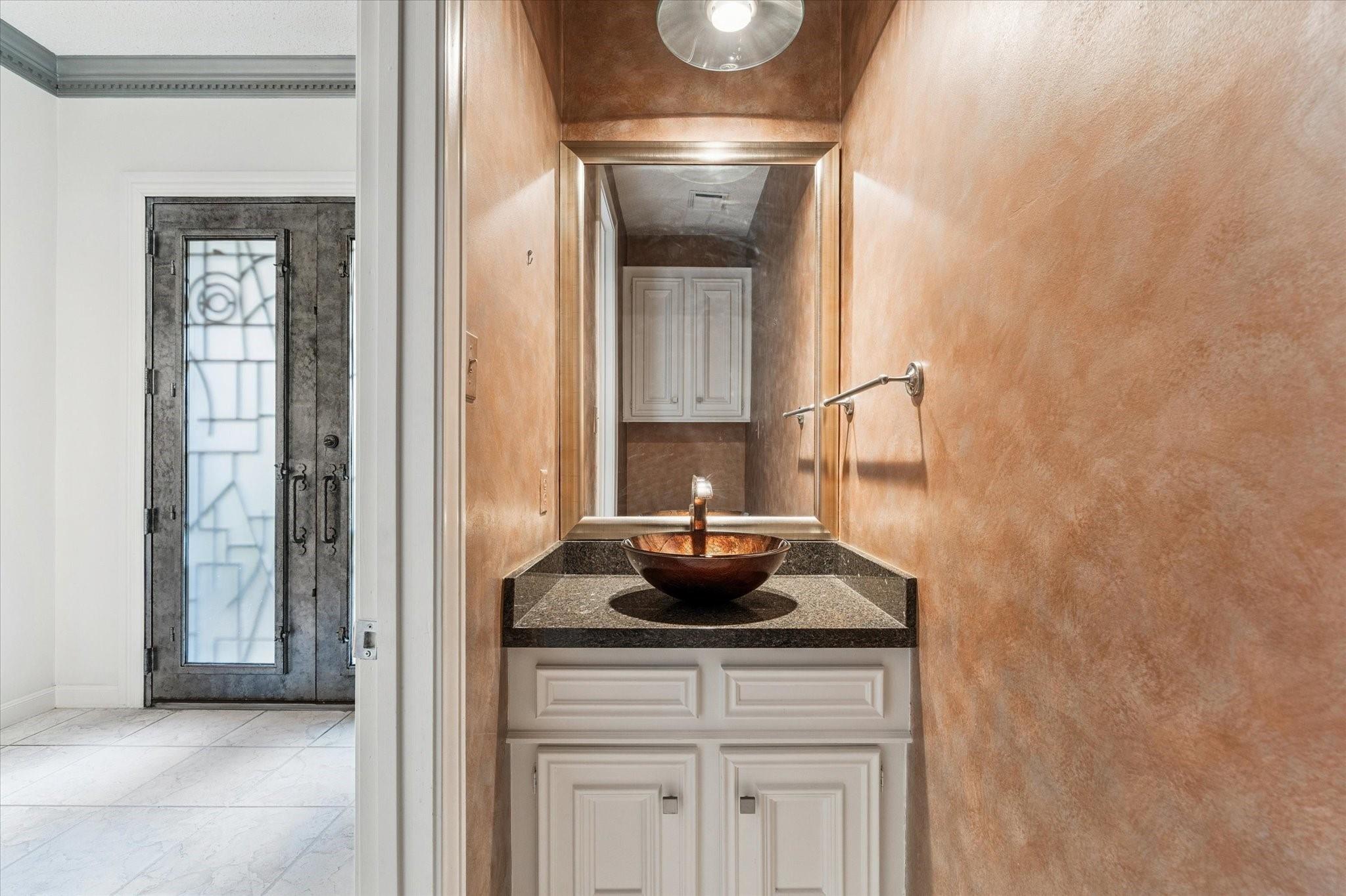 1815 Potomac Drive # C