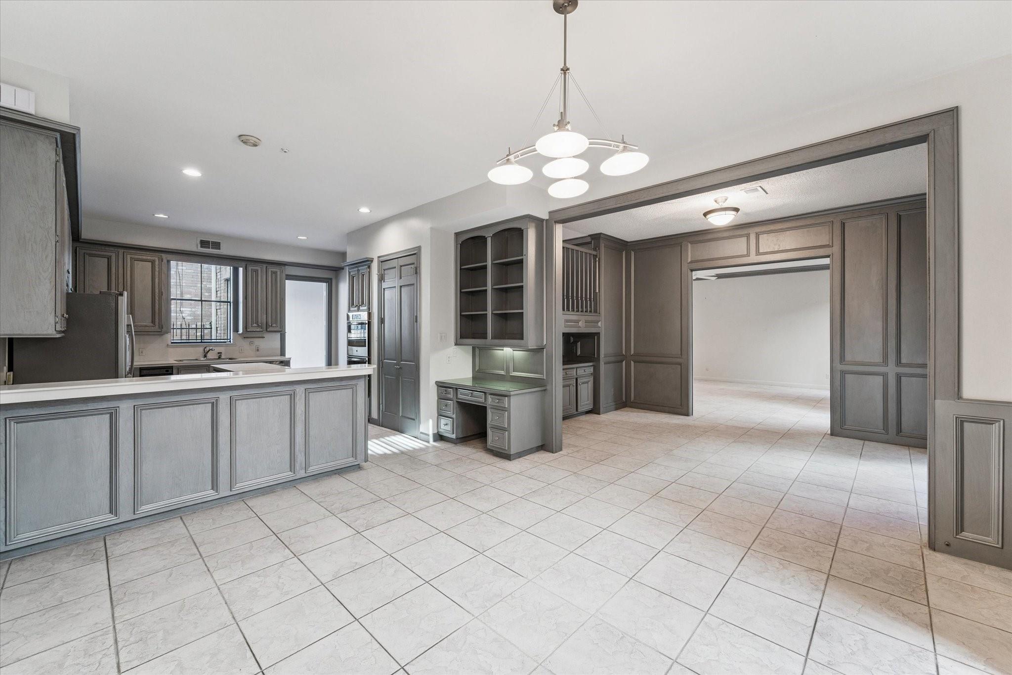 1815 Potomac Drive # C