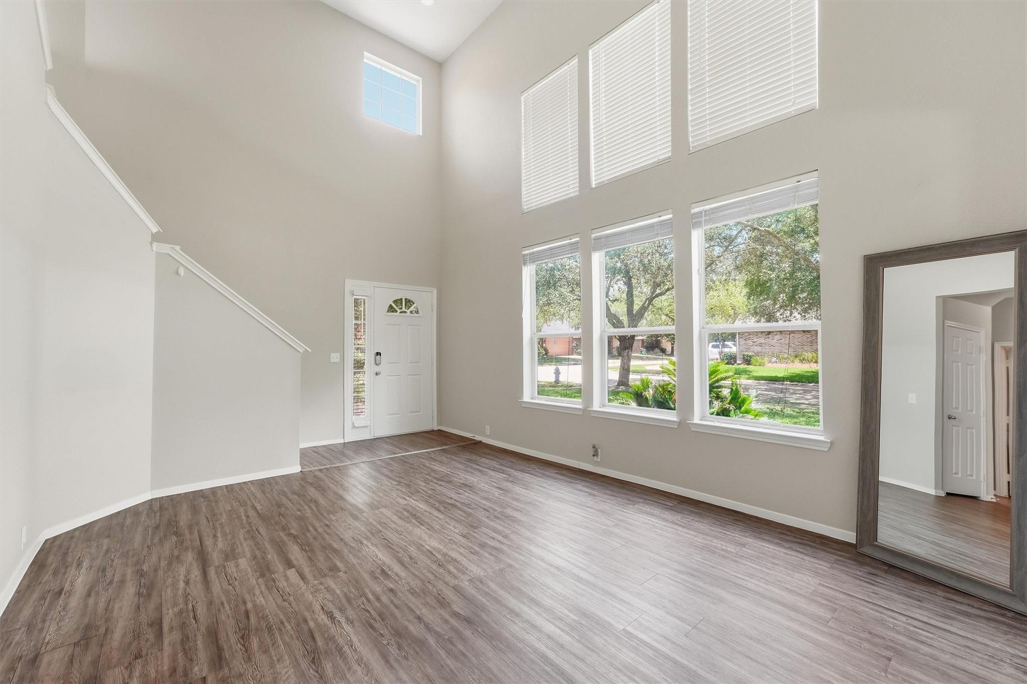2903 Edgewick Elm Street