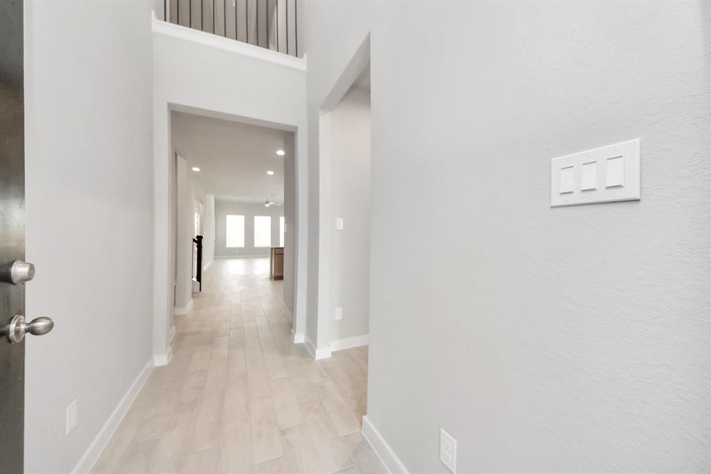 14918 Royal Leaf Lane