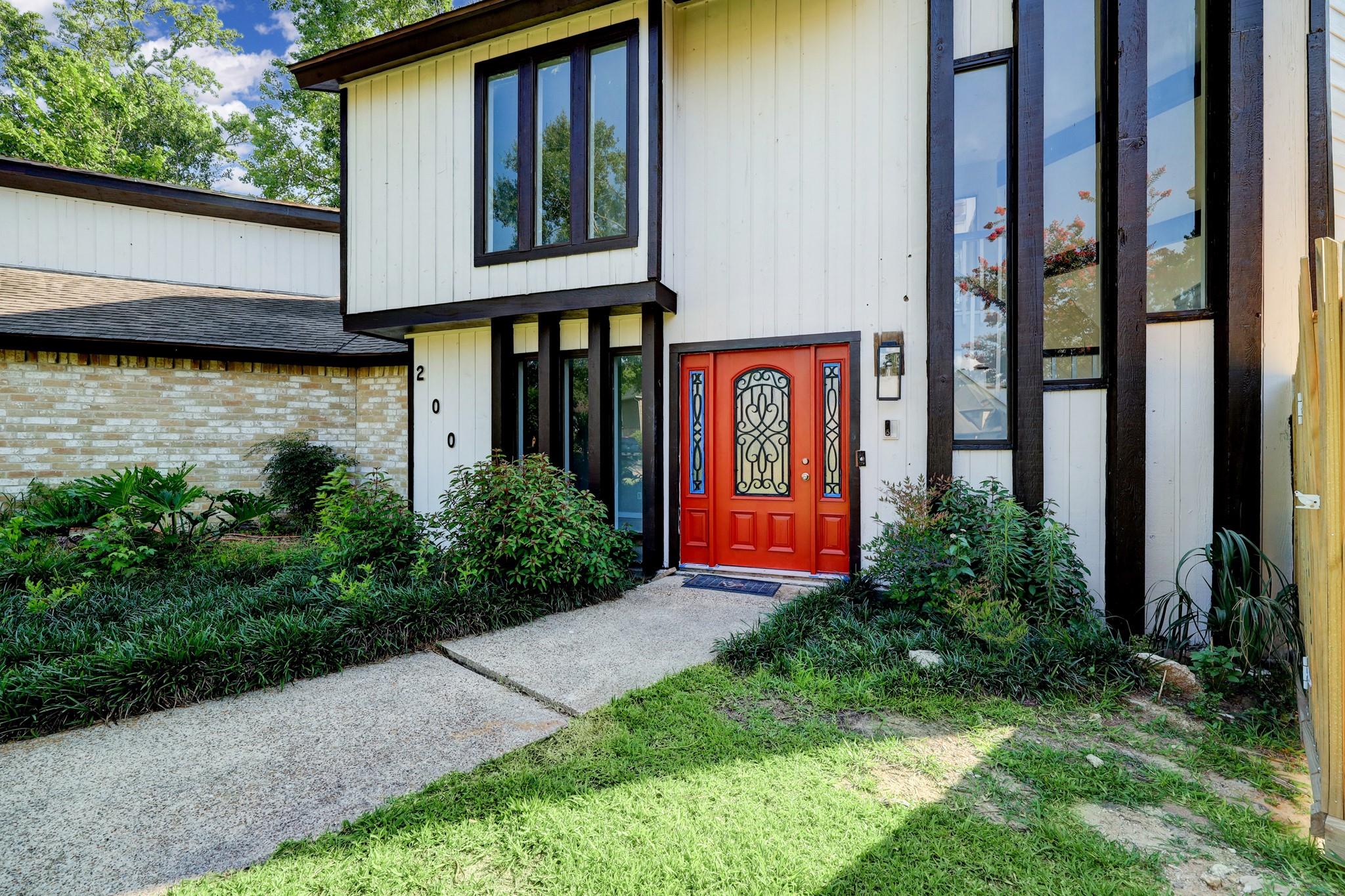 20019 Legend Oak Drive