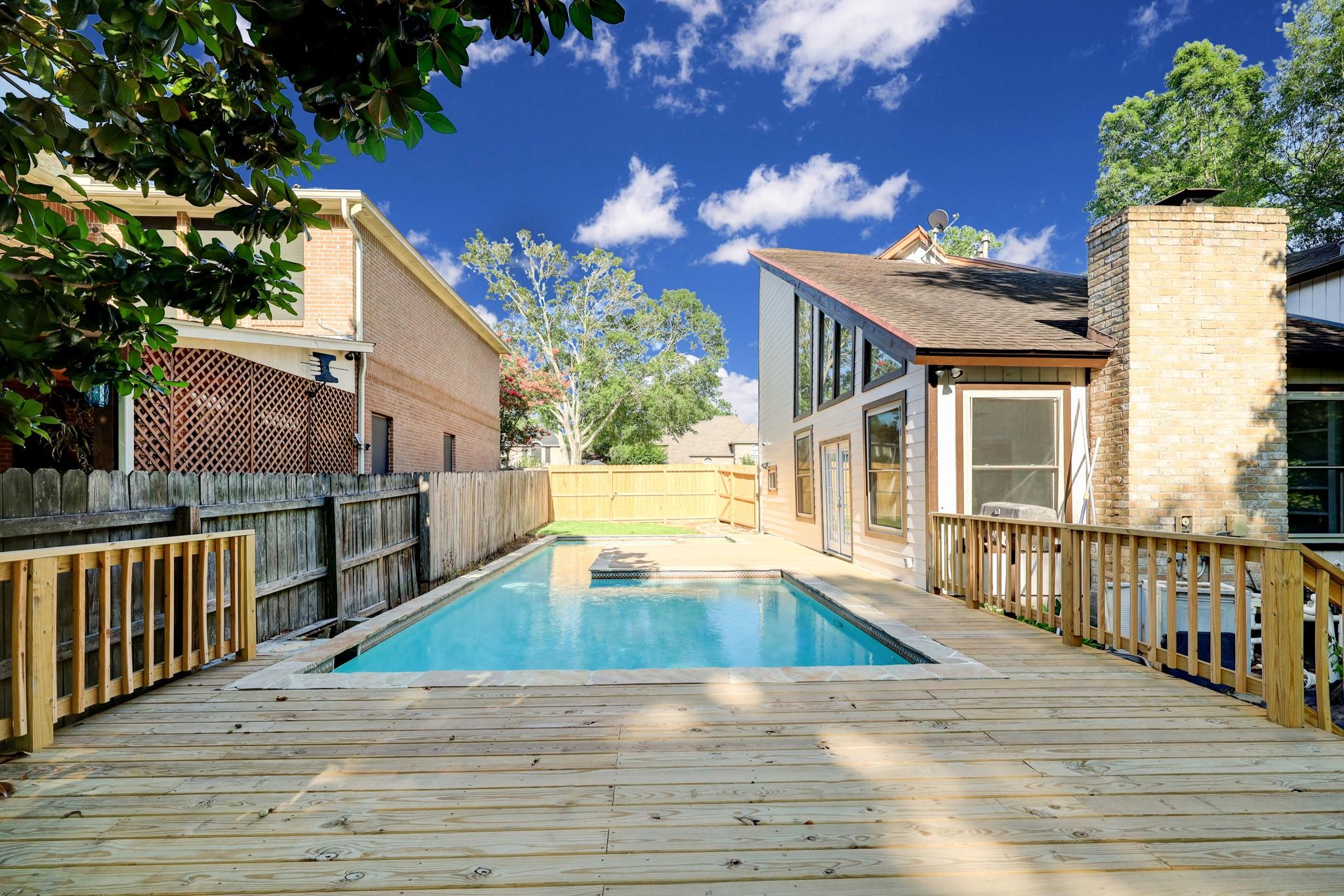 20019 Legend Oak Drive