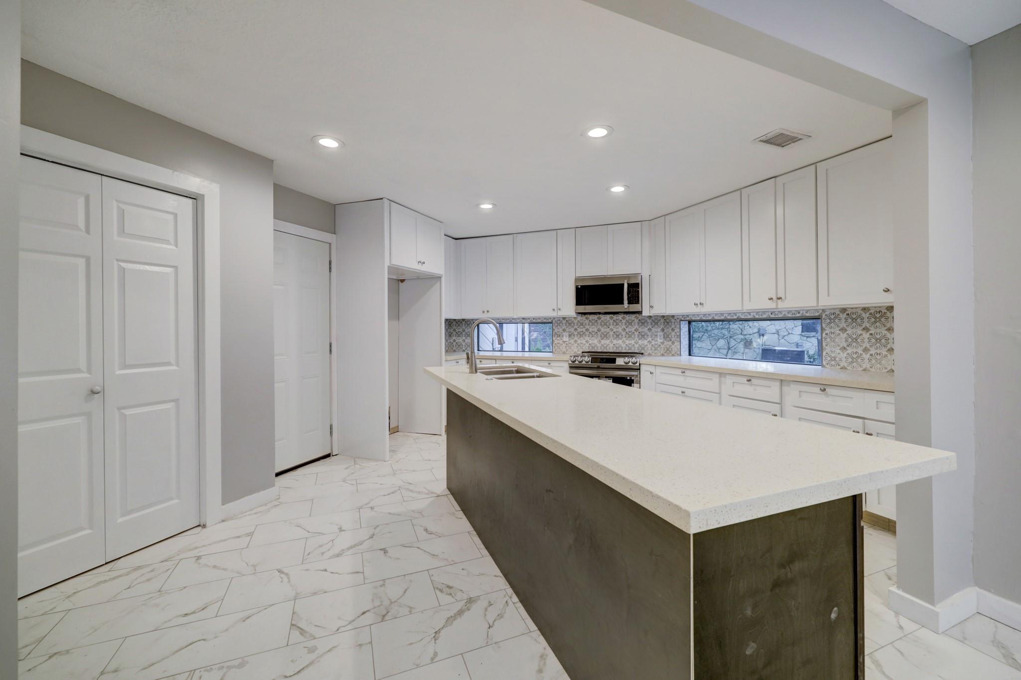 20019 Legend Oak Drive