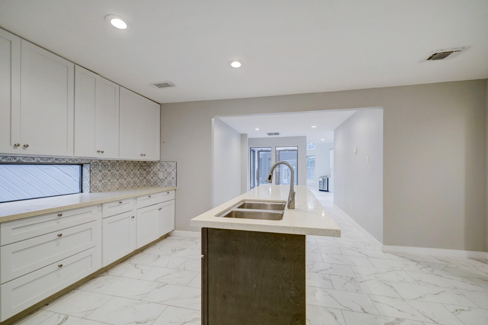 20019 Legend Oak Drive