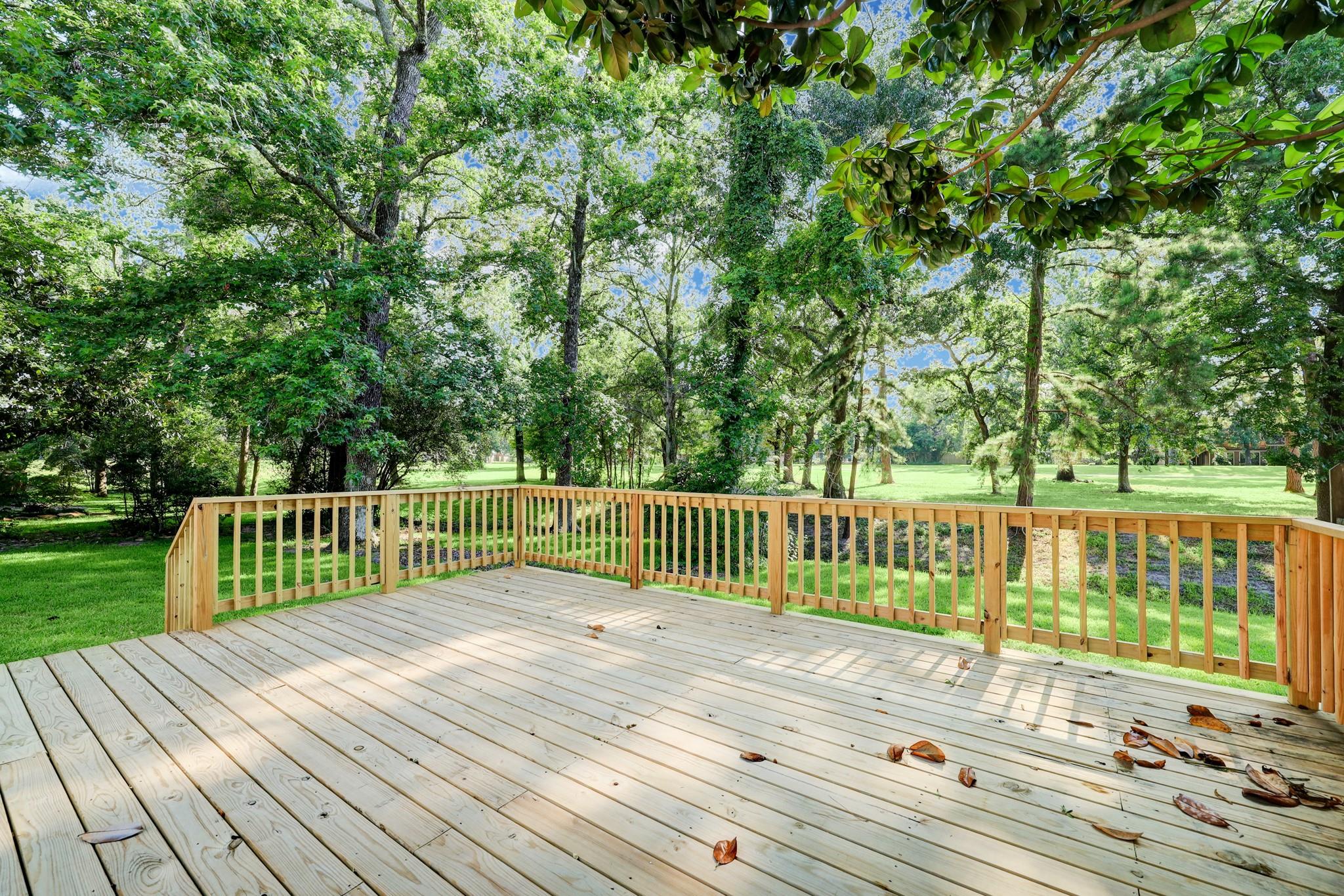 20019 Legend Oak Drive