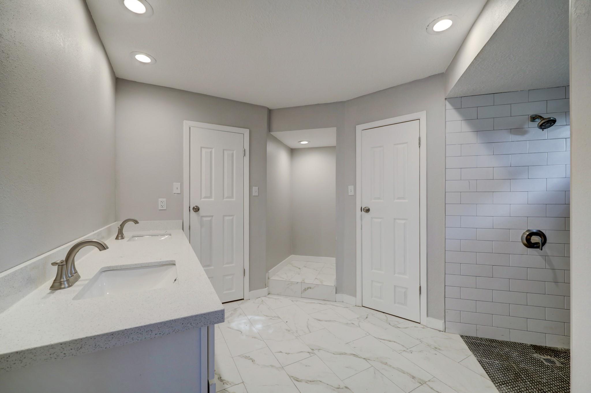 20019 Legend Oak Drive